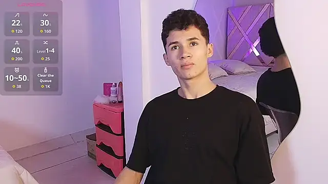 Snapshot of Eiden_Blake chatting on 02-20-26, 05:15 Eiden Blake online show from 02-20-26, 05:15