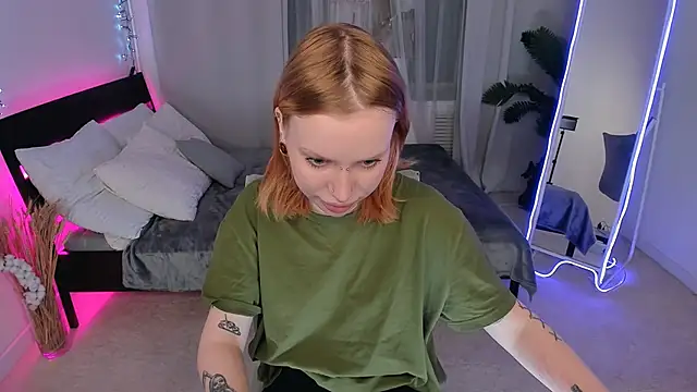 NaomiRosss online show from 11-08-25, 12:05