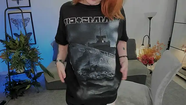 NaomiRosss online show from 11-13-25, 04:06