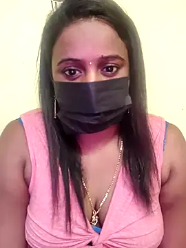 tam-queen1 online show from 11-12-25, 07:09