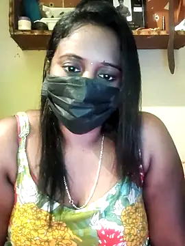 tam-queen1 online show from 11-15-25, 09:17