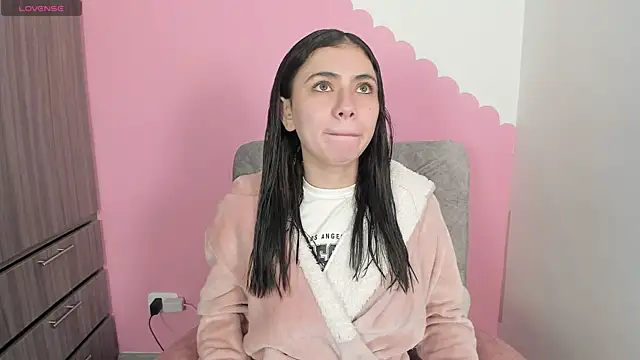 Shanell c online show from 12-21-25, 02:13