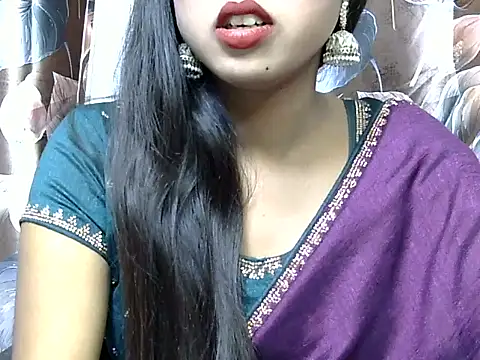 Snapshot of hottest_mahi chatting on 11-03-25, 04:19 hottest mahi online show from 11-03-25, 04:19