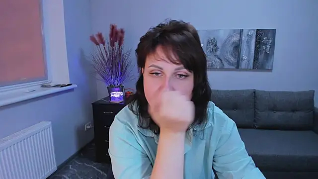 Snapshot of Helen_Rossi chatting on 11-06-25, 08:26 Helen Rossi online show from 11-06-25, 08:26