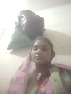 Snapshot of Jooli_cuty chatting on 11-17-25, 01:28 Jooli cuty online show from 11-17-25, 01:28