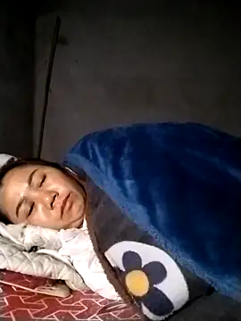 Snapshot of be-yeu chatting on 11-19-25, 03:01 be-yeu online show from 11-19-25, 03:01