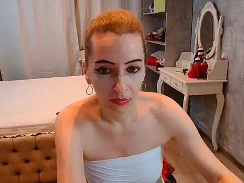 AnneDevrim online show from 12-02-25, 07:14