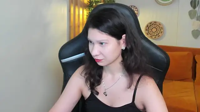 SaraDenars online show from 11-10-25, 05:06