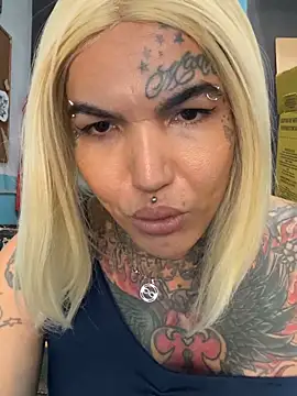 Snapshot of euscarlethotgirl chatting on 11-13-25, 07:13 euscarlethotgirl online show from 11-13-25, 07:13