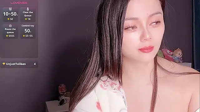 Yesenia- online show from 11-30-25, 01:26