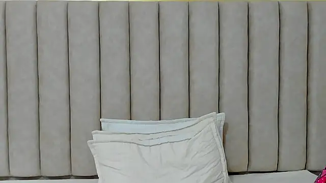 Lilith Aliany  online show from 11-04-25, 12:04