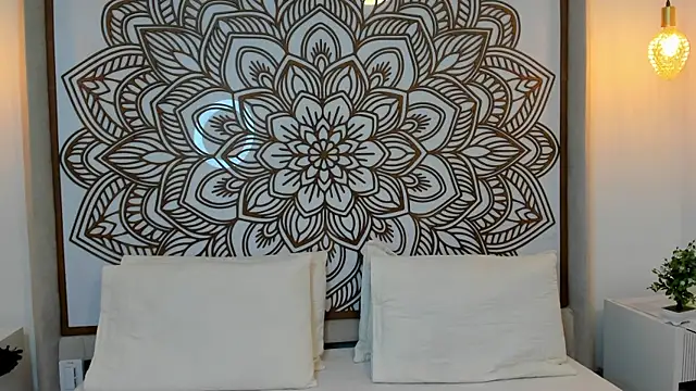 Snapshot of Lilith_Aliany_ chatting on 11-05-25, 01:00 Lilith Aliany online show from 11-05-25, 01:00