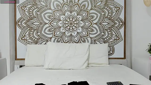 Snapshot of Lilith_Aliany_ chatting on 11-25-25, 12:38 Lilith Aliany online show from 11-25-25, 12:38