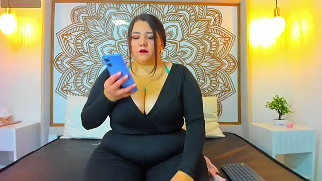 Snapshot of Lilith_Aliany_ chatting on 12-16-25, 01:27 Lilith Aliany online show from 12-16-25, 01:27