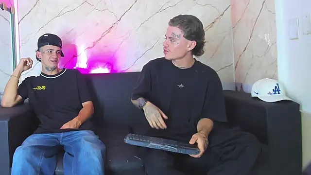 Kevinperlas online show from 11-08-25, 01:28