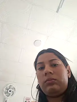 lapicarona18 online show from 12-20-25, 05:31