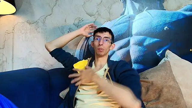 ZyroNight online show from 11-26-25, 07:37