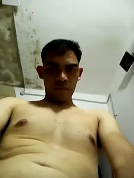 Snapshot of Brium23 chatting on 11-05-25, 01:49 Brium23 online show from 11-05-25, 01:49