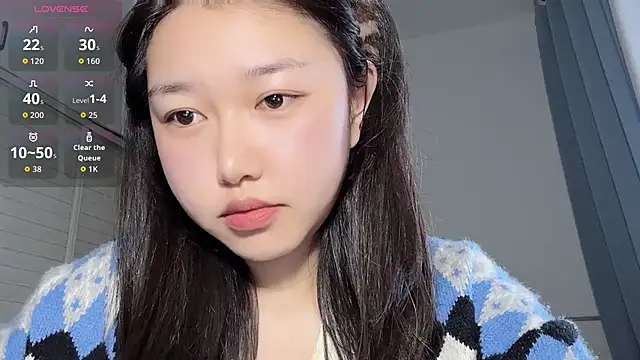 Xiaoji61 online show from 11-10-25, 06:34