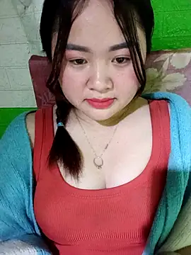 Bee-bgolden online show from 12-16-25, 01:16