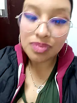 Isaabeellaa deemoonny1 online show from 11-07-25, 05:24