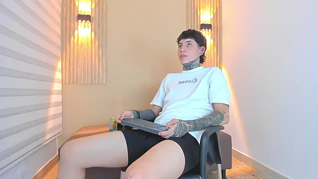 DANTE ARMSTRONG online show from 12-05-25, 03:37