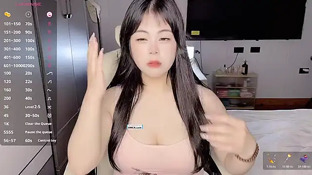 Chayka 21 online show from 11-10-25, 01:43