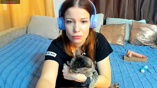 Eva purrr  online show from 03-16-26, 08:07