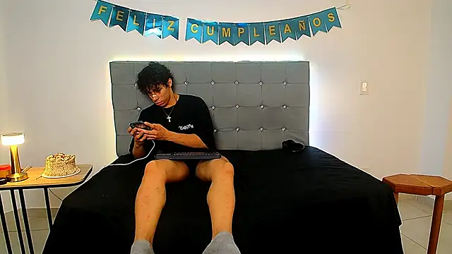 chris evans27 online show from 11-29-25, 03:20