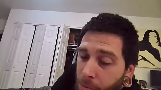 Redriddinghood8 online show from 12-21-25, 04:19