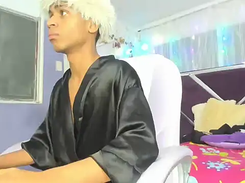 Santy bigcock 01 online show from 11-09-25, 02:10