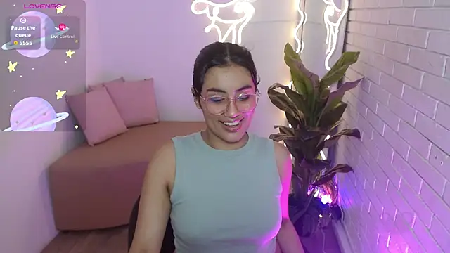 Snapshot of PEACHY_TAY chatting on 11-09-25, 11:30 PEACHY TAY online show from 11-09-25, 11:30