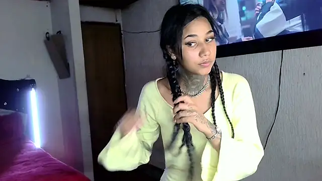 lyam ebony  online show from 03-19-26, 06:01