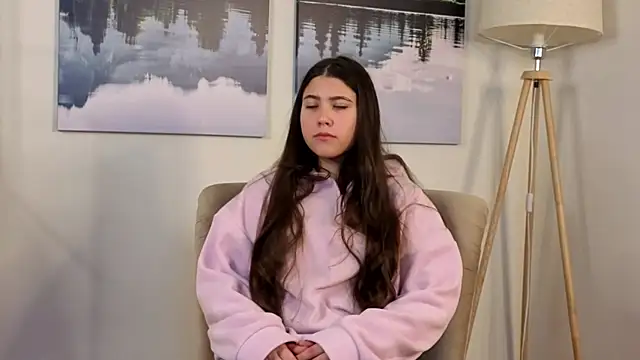 TeriRazey online show from 11-05-25, 03:50