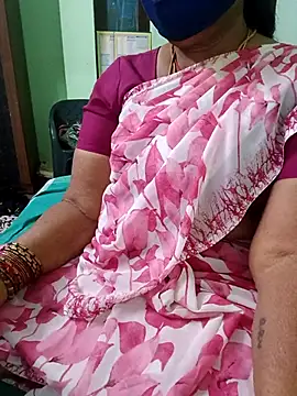 Snapshot of savithasree chatting on 12-18-25, 10:27 savithasree online show from 12-18-25, 10:27