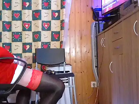 Snapshot of AgnesCross39 chatting on 11-19-25, 12:43 AgnesCross39 online show from 11-19-25, 12:43