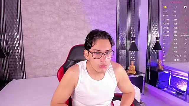 TheoHart  online show from 11-07-25, 12:16