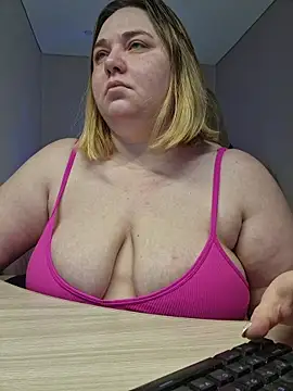 Yes senia online show from 12-19-25, 05:03