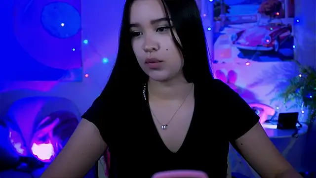 Snapshot of AnnaGarcias_ chatting on 11-14-25, 12:37 AnnaGarcias online show from 11-14-25, 12:37