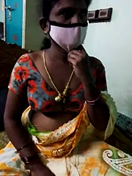 Snapshot of Couple1114 chatting on 11-08-25, 10:04 Couple1114 online show from 11-08-25, 10:04