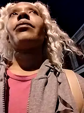 Snapshot of SITHANDRAH chatting on 03-06-26, 02:52 SITHANDRAH online show from 03-06-26, 02:52