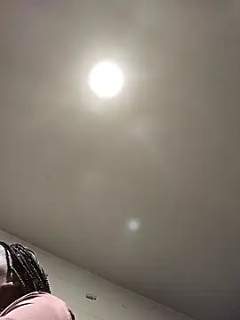 Snapshot of SITHANDRAH chatting on 04-03-26, 01:58 SITHANDRAH online show from 04-03-26, 01:58