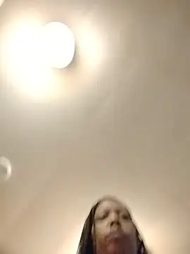 Snapshot of SITHANDRAH chatting on 04-10-26, 09:36 SITHANDRAH online show from 04-10-26, 09:36