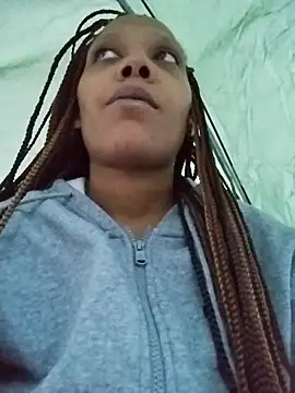 Snapshot of SITHANDRAH chatting on 04-10-26, 11:42 SITHANDRAH online show from 04-10-26, 11:42