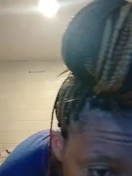 Snapshot of SITHANDRAH chatting on 04-15-26, 11:39 SITHANDRAH online show from 04-15-26, 11:39