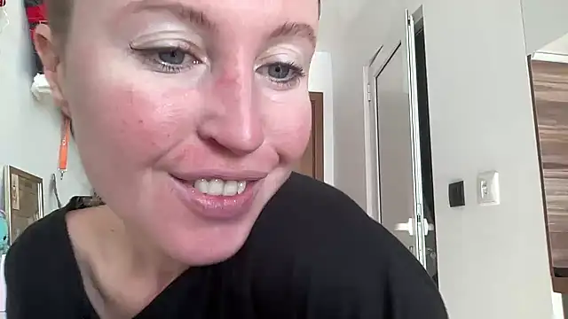 Ameli8 online show from 12-16-25, 09:47