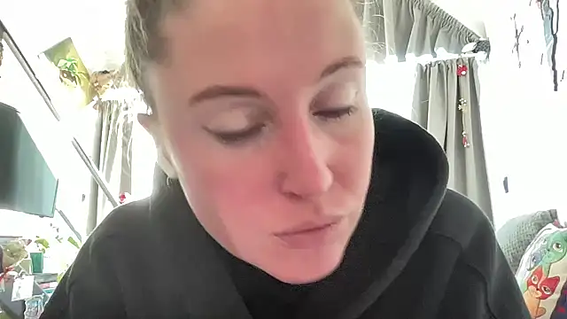 Ameli8 online show from 01-15-26, 01:37