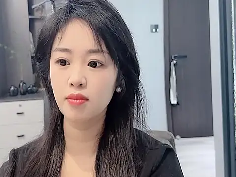 Lucky--Lucy online show from 11-16-25, 03:23