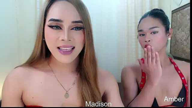 Snapshot of sweet_sophiaxx chatting on 02-10-26, 11:53 sweet sophiaxx online show from 02-10-26, 11:53