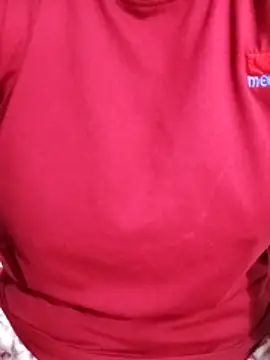 Snapshot of Rihasna chatting on 11-13-25, 05:56 Rihasna online show from 11-13-25, 05:56